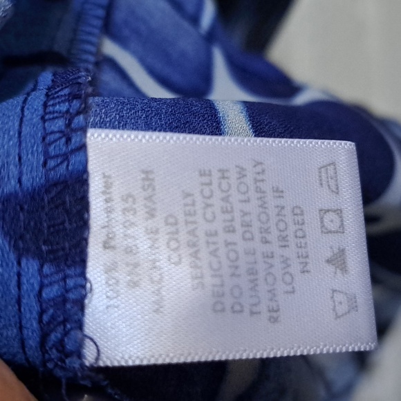 Susan Graver Button-Up Snakeprint 3/4 Button Sleeve Blouse. Size XL - Picture 9 of 9